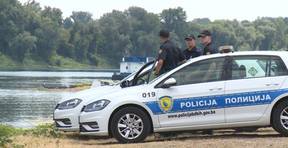 Na obali Save u Brčkom pronađene ljudske kosti?