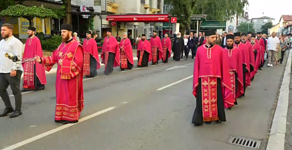 Pantelinska litija povodom krsne slave grada Bijeljina