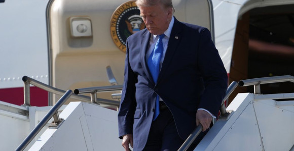 Трамп открио зашто је тајно промијенио авион у Турској