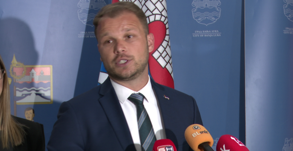 MUP i Vlada RS da kažu gdje je nestalo 12 miliona KM?