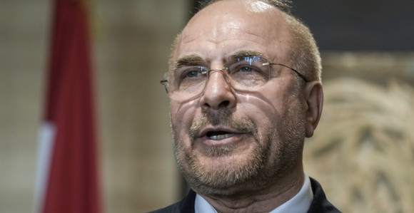 Tramp potpisao uredbu kojom se priznaje Front otpora