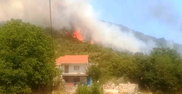 Požari na Zupcima kod Trebinja, vatra se širi velikom brzinom