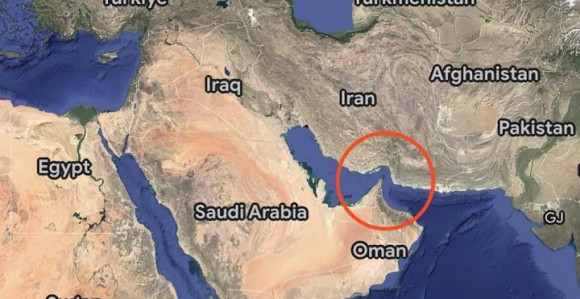 Иран ће наплаћивати пролаз кроз Ормуски мореуз