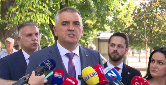 Minić se oglasio o skandalu specijalaca MUP-a na Palama i maltretiranju ambasadora Srbije