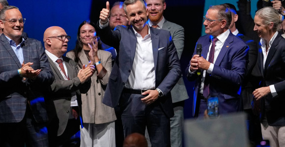 AfD ubjedljivo pobijedio na izborima, ali bez apsolutne većine