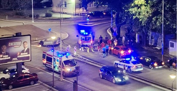 Banjaluka: Vozilo se prevrnuo na krov u novom kružnom toku