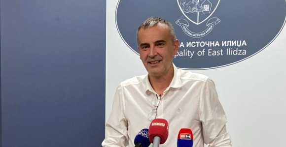 Željka Cvijanović se ponaša kao da je pala s Marsa