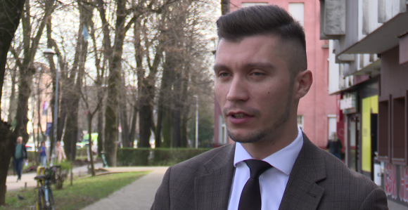 Litar nafte vrijedi kao pet litara mlijeka, a vlast štiti uvoznike