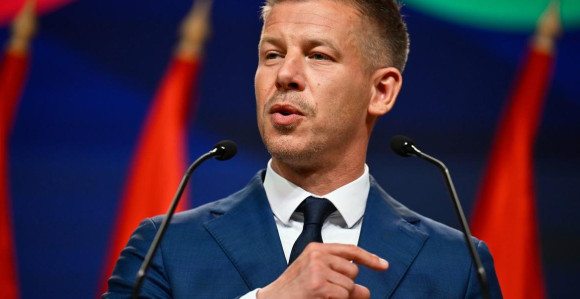 Peteru Mađaru ukinut imunitet u parlamentu Mađarske