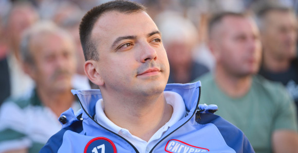 Nije životni standard broj koji piše na platnoj listi