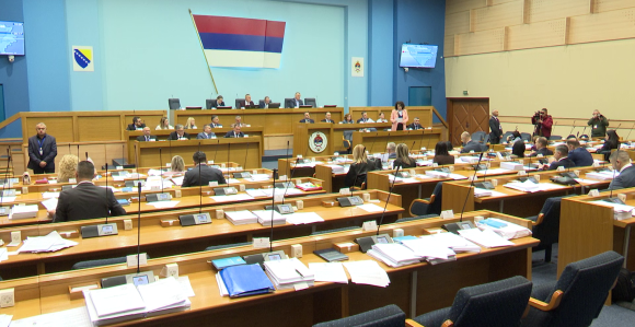 Dva poznata politička imena ostala bez poslaničkih mandata