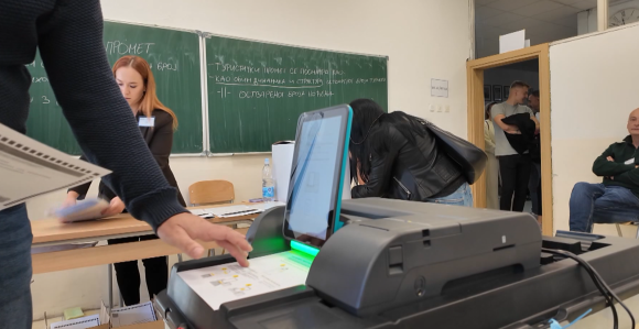Apsurd na biračkim spiskovima: U Srpskoj 25% više glasača nego punoljetnih stanovnika