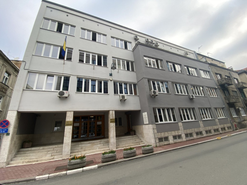 ЦИК наложио ручно бројање и отварање врећа са 17 бирачких мјеста