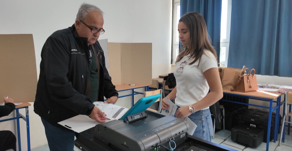 Tragom izbornih anomalija: Kako su skeneri i birački spiskovi otvorili prostor za sumnju (VIDEO)