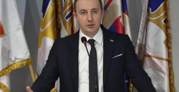 Pročišćavanje je počelo, ko prekrši Statut nije član SDS!