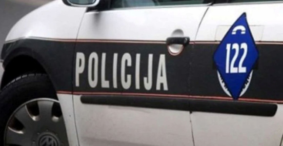 Maloljetno dijete palo sa prtljažnika BMV i poginulo