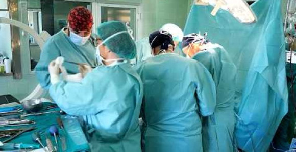 Пацијенткињи због погрешне дијагнозе извађен желудац