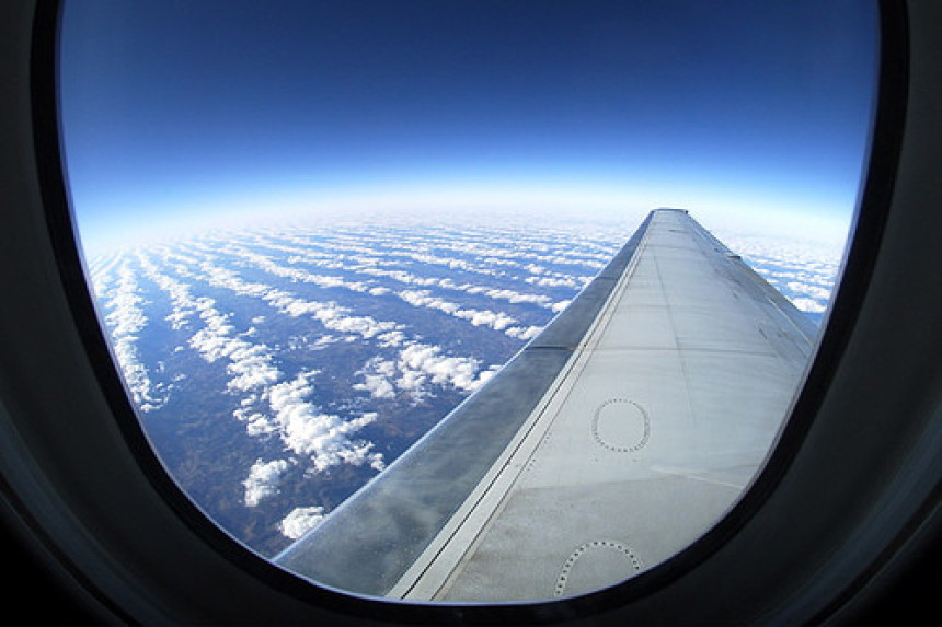 Zašto su prozori na avionima okrugli?