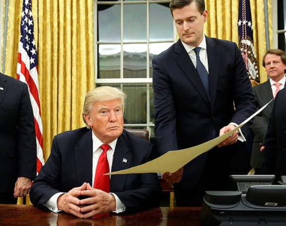 Први Трампов потез у Бијелој кући