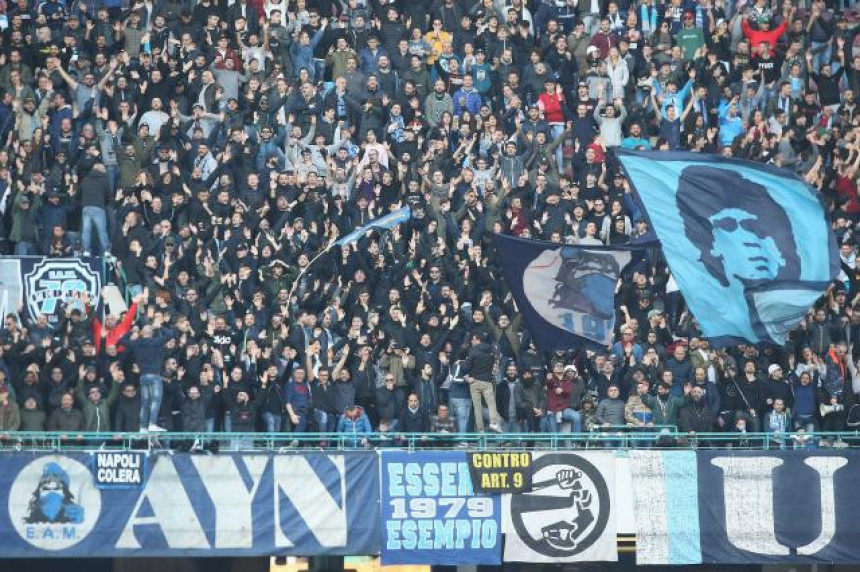 Tradicija koja raduje i Maradonu i Napoli!
