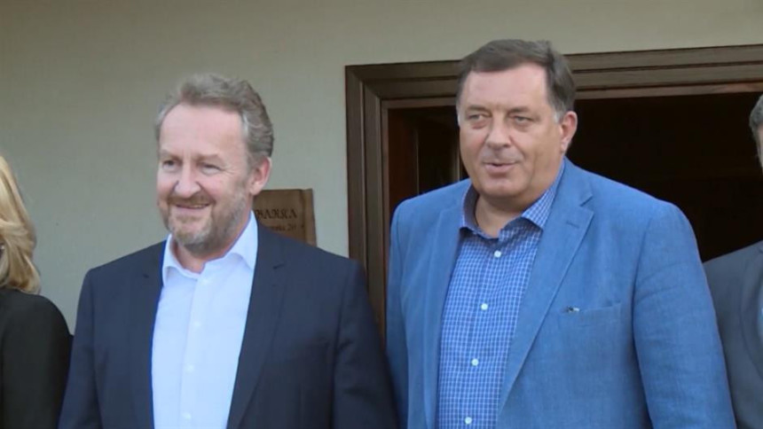 Uskoro sastanak SDA - SNSD