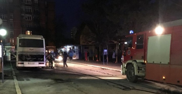 U Prijedoru se zapalio autobus
