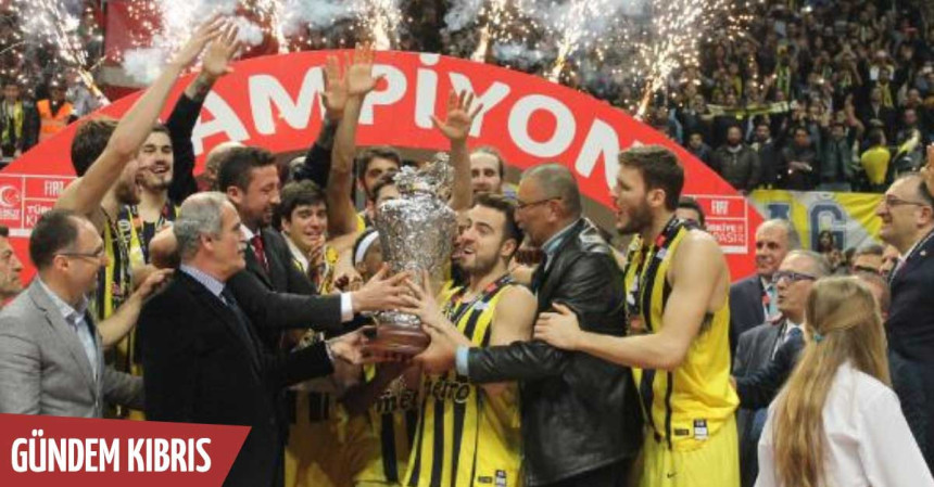 Bogdanović trojkom uz zvuk sirene donio Kup Feneru!