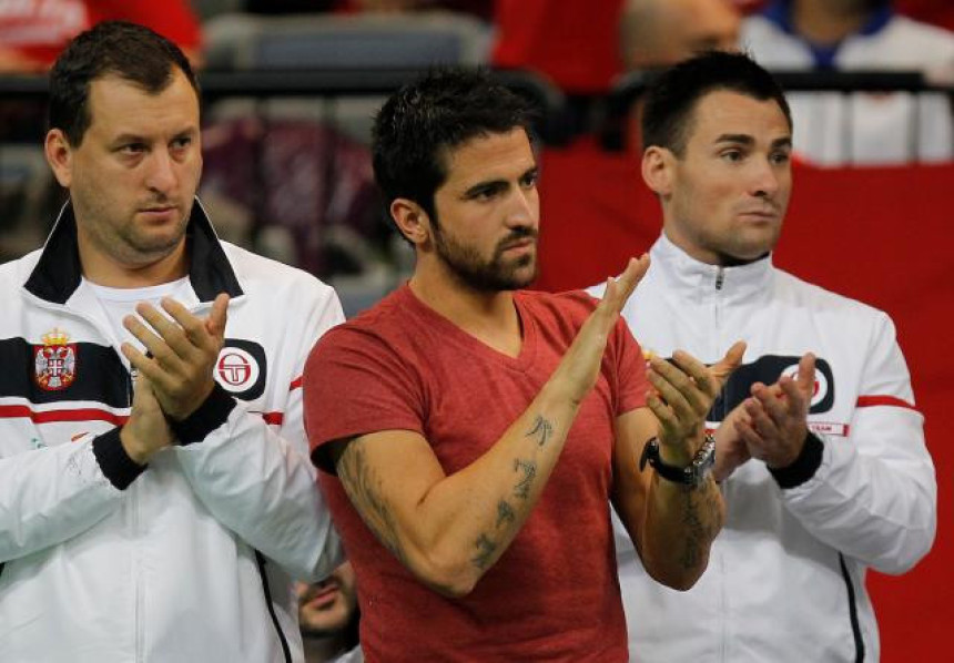 Jankova religija: Tetovaže, Niče, Šopenhauer...!