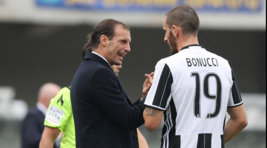 Rat u Juventusu - Bonuči izbačen iz prvog tima!