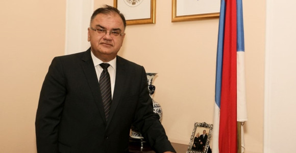 Одгодити сједницу Парламента РС