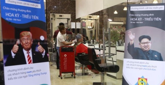 Svi bi da liče na Trampa i Kima