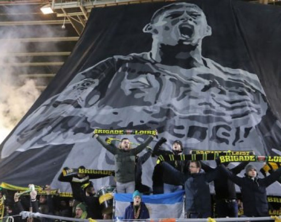 Liga 1 kaznila Nant zbog bakljade u čast Sale!