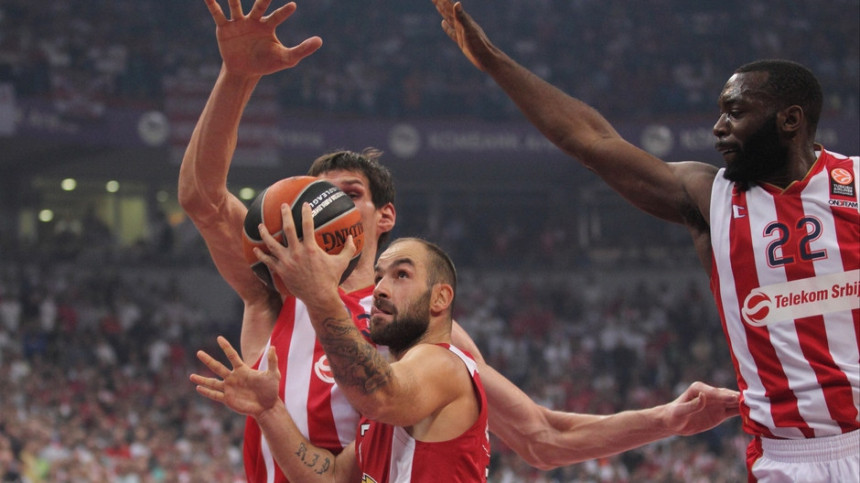 EL: Olimpijakos stiže sa 200 navijača i DVA problema!
