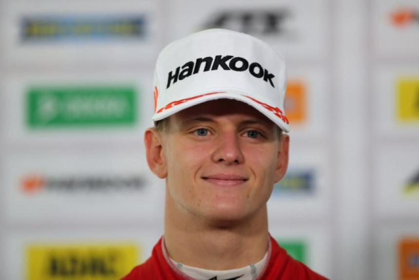 Шумахер: Поређење са оцем није притисак