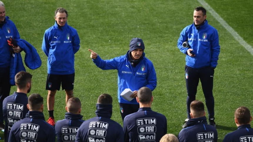 "Azuri" 13 godina bez poraza u trci za EURO!