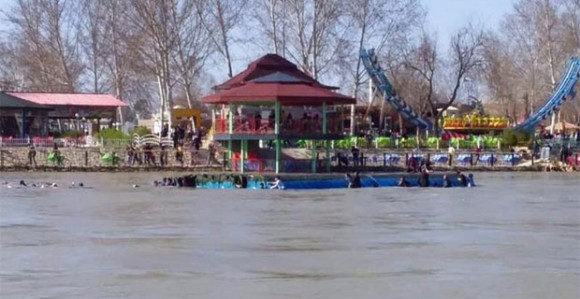 Potonuo trajekt na Tigru