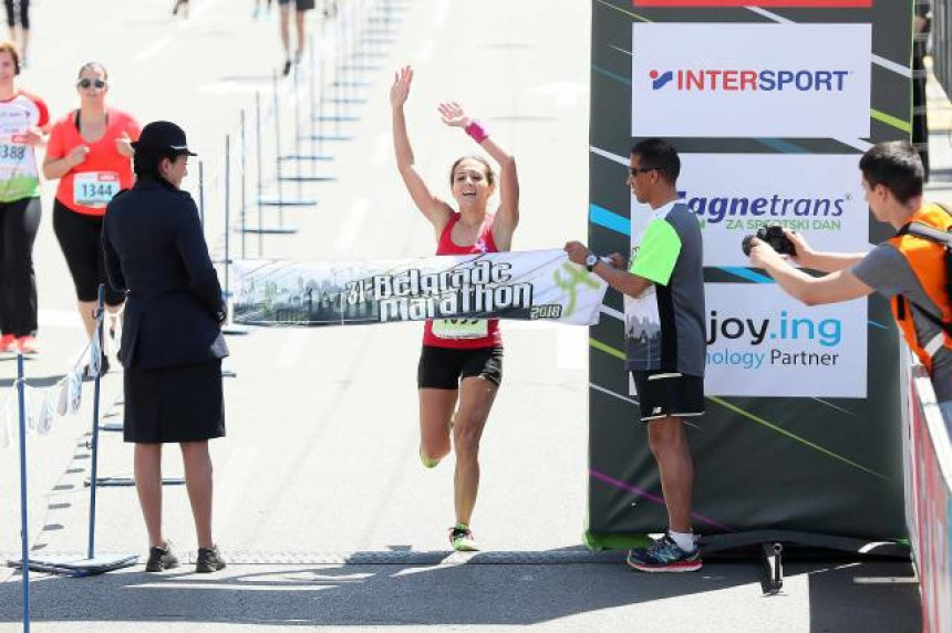 Nora Trklja pobijedila na Beogradskom maratonu!