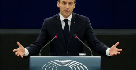 Makronov govor zaoštrava krizu
