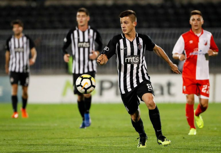 Kako Benfika ima Feliksa, a Partizan nema Đerleka?