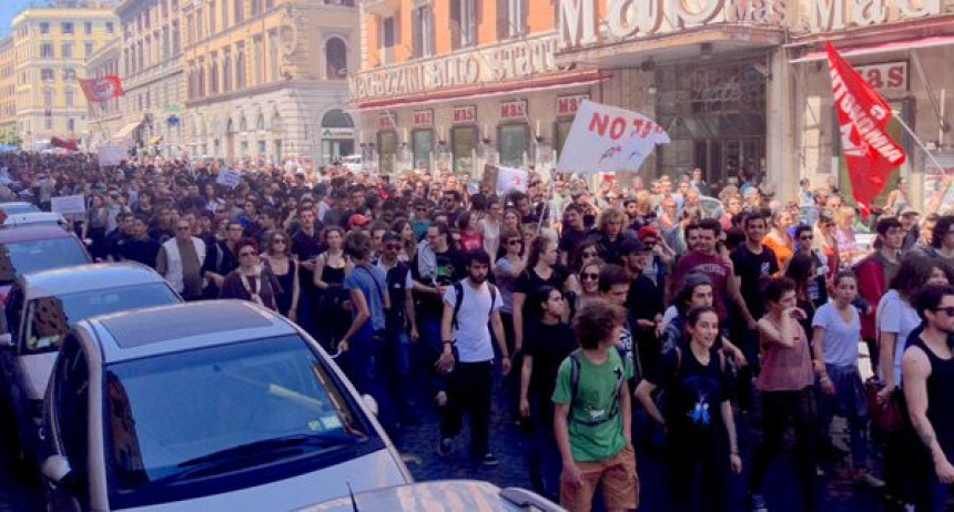 Hiljade Italijana protiv "invazije" na Evropu