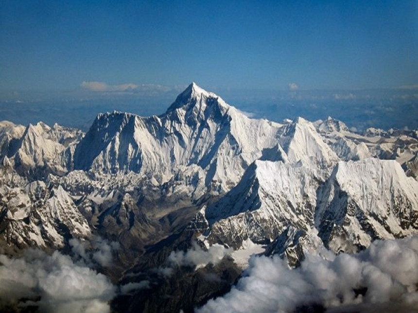 Planinar poginuo na Mont Everestu