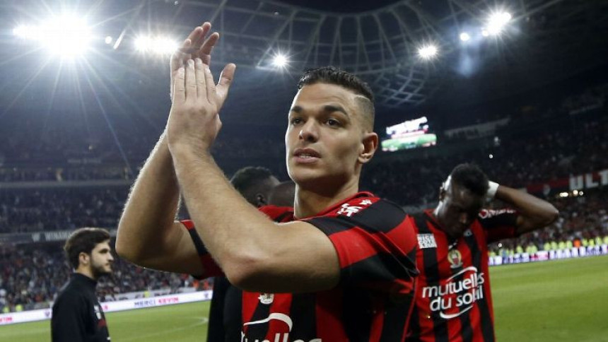 Ruka ruci, Ben Arfa u Sevilji!