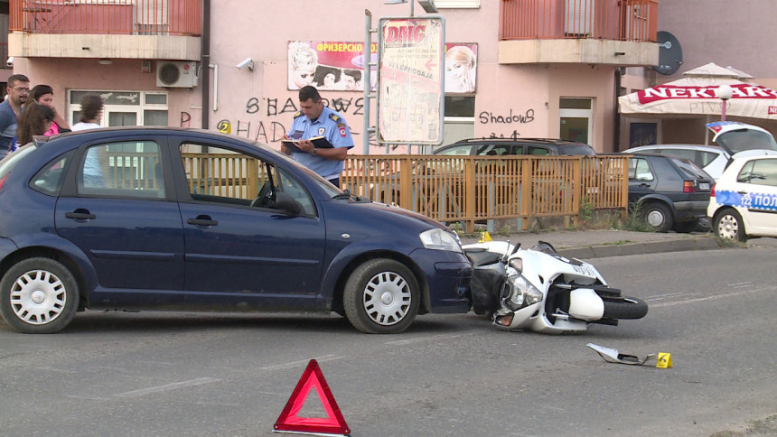 Povrijeđen vozač motocikla