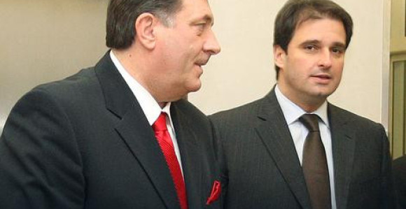 Vukota: Dodik je podijelio Srbe