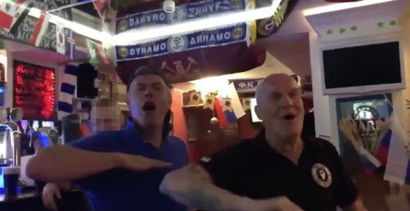 Video - Engleski idioti: Naci salutiranje u Rusiji!