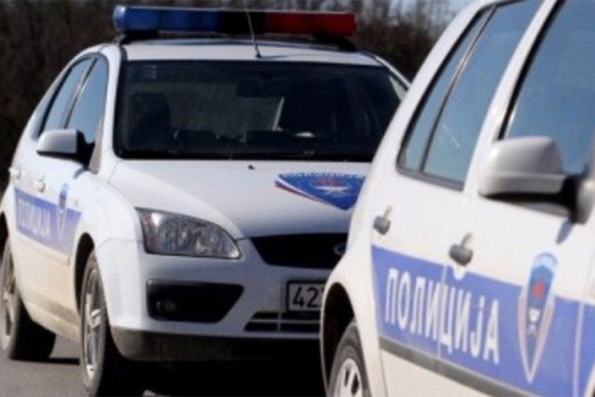 Troje povrijeđenih u nezgodi