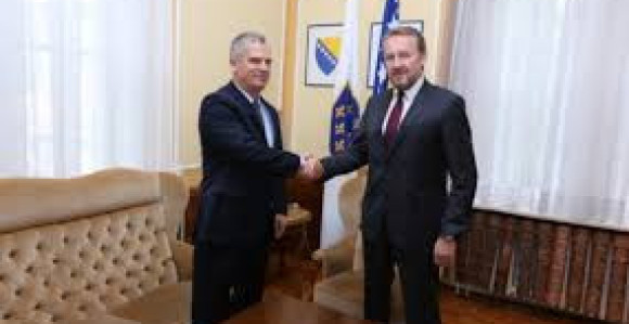 Pukla "ljubav" Bakira i Fahre