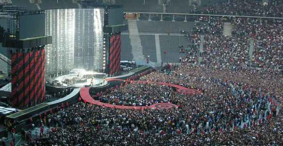 U2 plaća zbog oštećenja podloge stadiona!