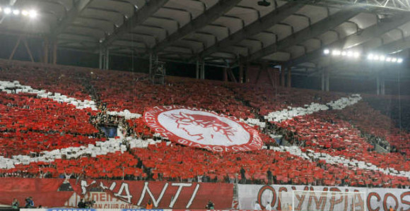 Atmosfera u Pireju: Liga šampiona ili propast!