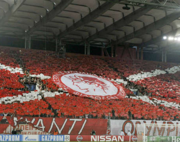 Atmosfera u Pireju: Liga šampiona ili propast!